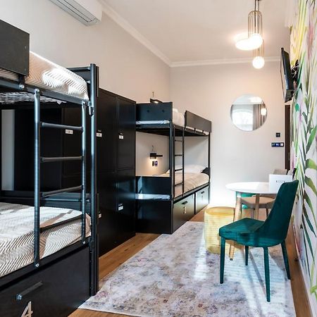 Forrest Apartments & Hostel Gdansk Exterior foto