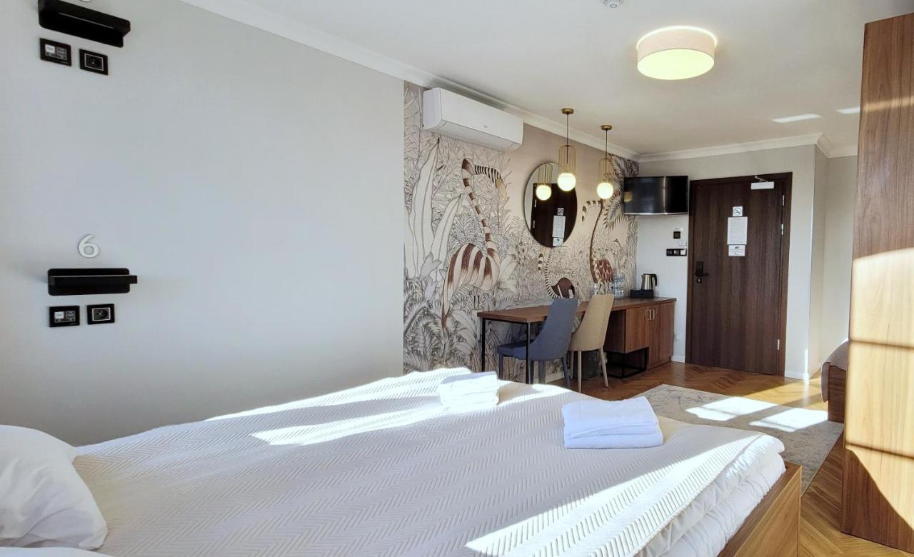 Forrest Apartments & Hostel Gdansk Exterior foto